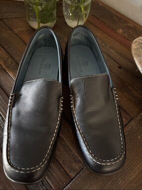 Cole Haan Black Leather Slip-On Loafers with Contrast Stitching water proof